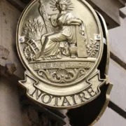 Enseigne d’une étude de notaire